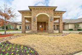 Mariella of Grapevine community entrance 