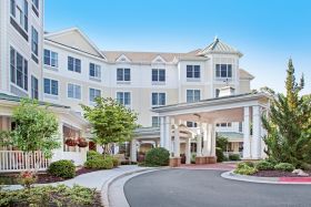 Glenncrest at Johns Creek community exterior