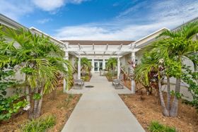 Sage House Sarasota courtyard