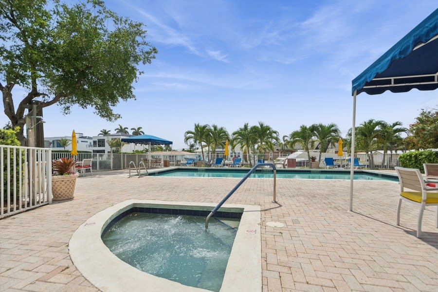 The Pointe at Pompano Beach
