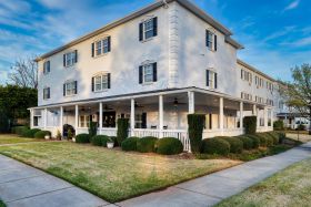 Photo of Ashton Manor at Sugarloaf