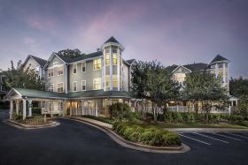Winnwood, A Charter Senior Living Community community exterior