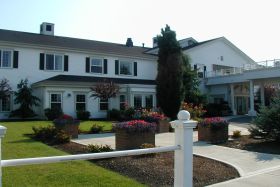 Photo of Colonial Residence